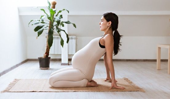 Cursos y clases online de yoga prenatal